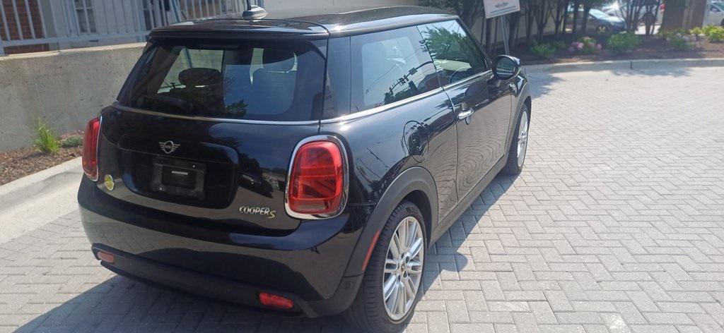 used 2023 MINI Hardtop car, priced at $22,500