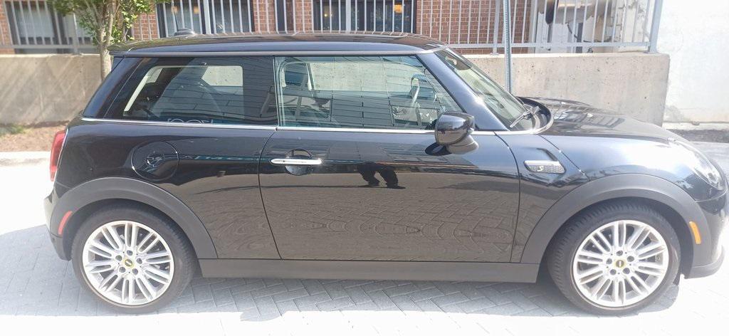 used 2023 MINI Hardtop car, priced at $22,500