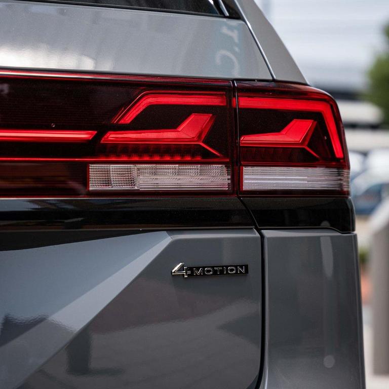 new 2025 Volkswagen Atlas car, priced at $41,796