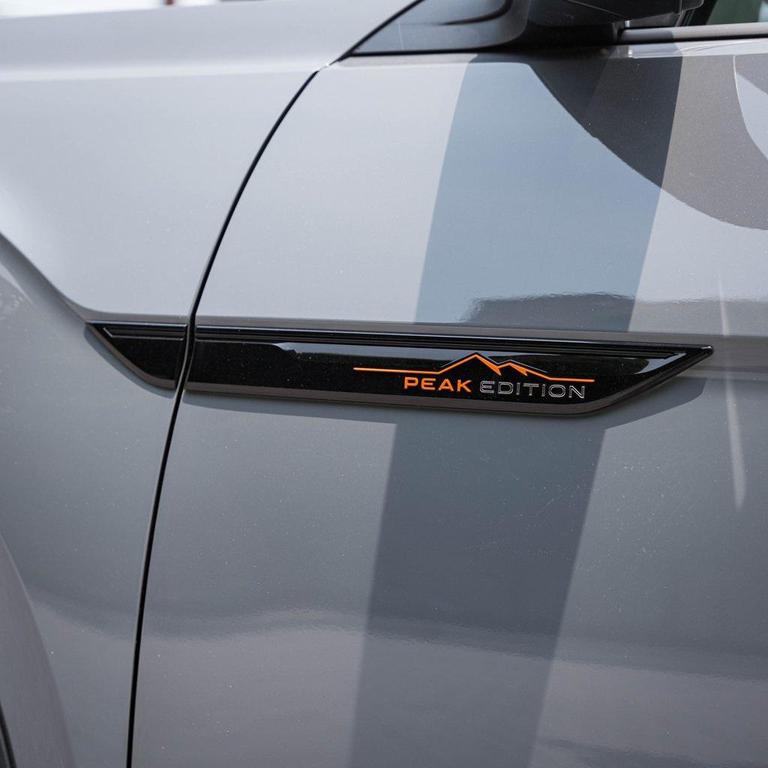 new 2025 Volkswagen Atlas car, priced at $41,796