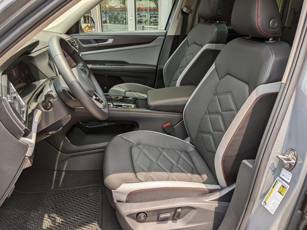 new 2025 Volkswagen Atlas car, priced at $41,796