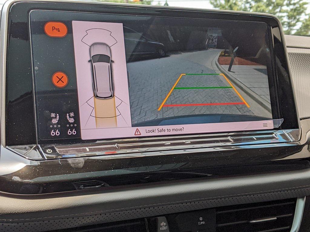 new 2025 Volkswagen Atlas car, priced at $41,796