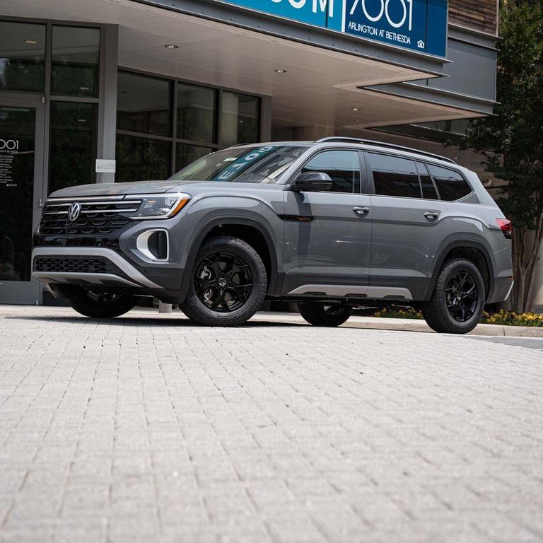 new 2025 Volkswagen Atlas car, priced at $43,796