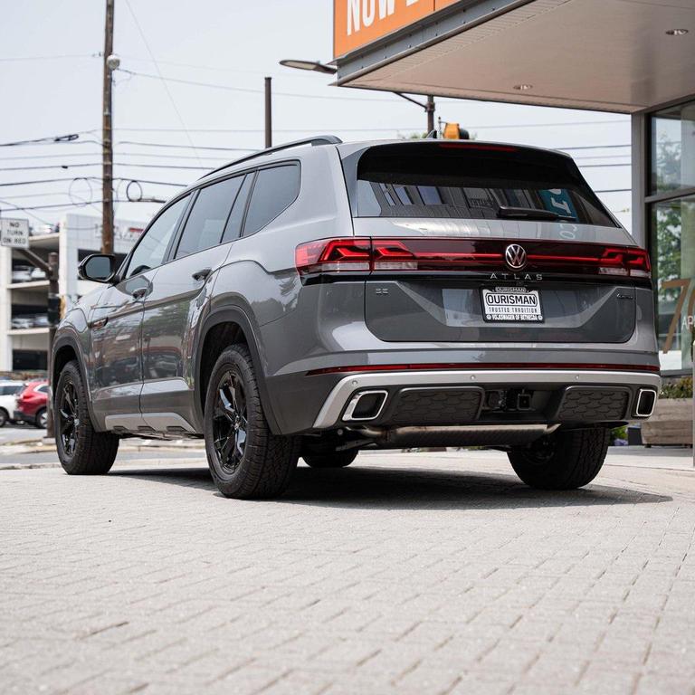 new 2025 Volkswagen Atlas car, priced at $41,796