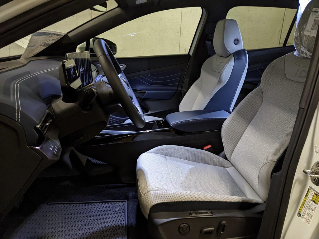 new 2025 Volkswagen ID.4 car, priced at $51,726
