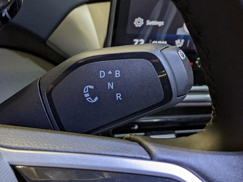 new 2025 Volkswagen ID.4 car, priced at $51,726