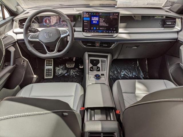 new 2025 Volkswagen Tiguan car, priced at $37,986