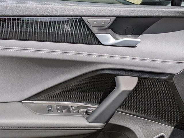 new 2025 Volkswagen Tiguan car, priced at $37,986