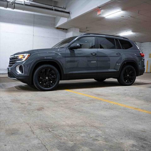 new 2025 Volkswagen Atlas car, priced at $43,852