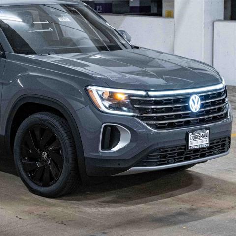 new 2025 Volkswagen Atlas car, priced at $43,852