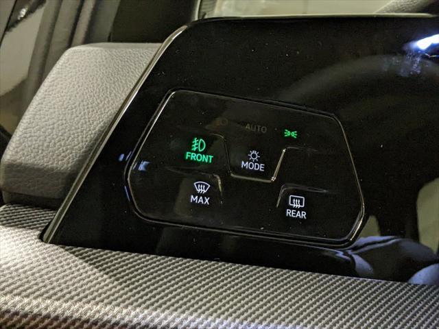 new 2025 Volkswagen Golf GTI car, priced at $39,255