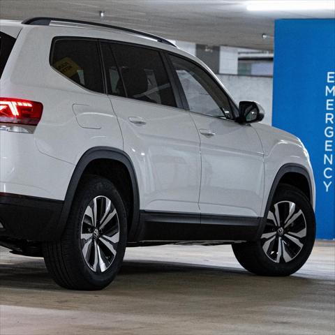 new 2024 Volkswagen Atlas car, priced at $37,584