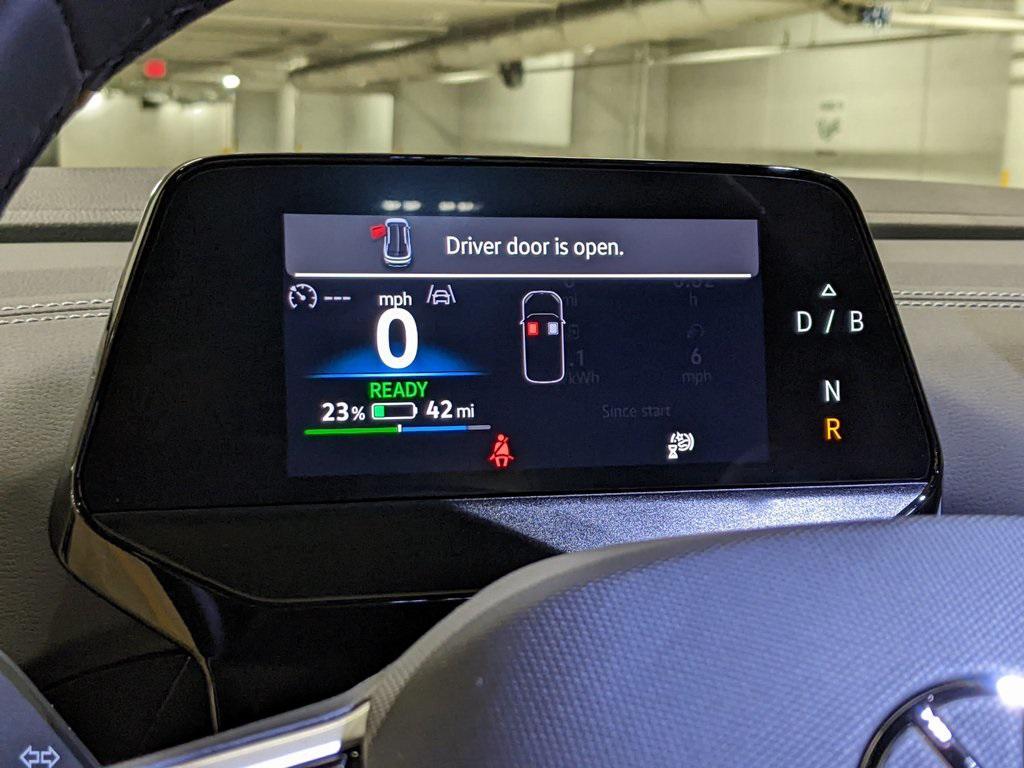 new 2025 Volkswagen ID.4 car, priced at $51,171