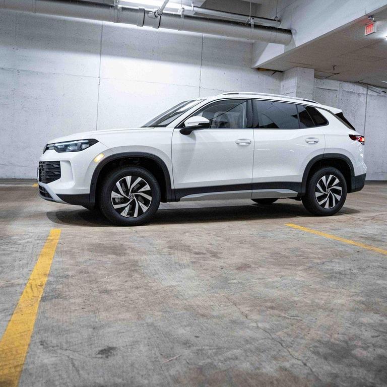 new 2025 Volkswagen Tiguan car, priced at $30,511
