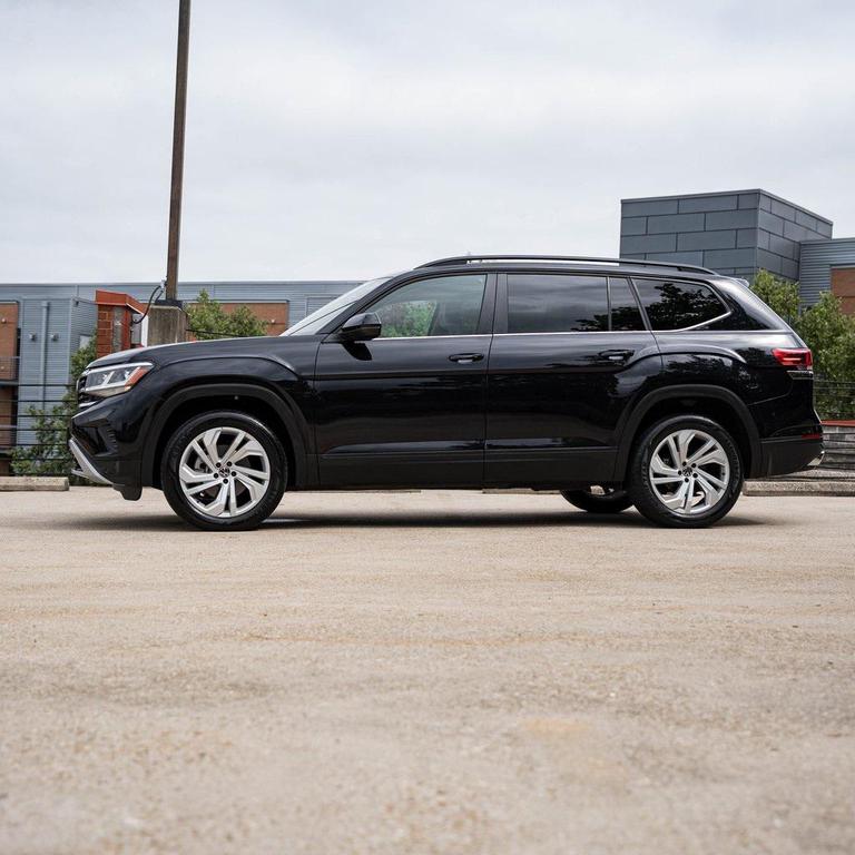 used 2022 Volkswagen Atlas car, priced at $25,000
