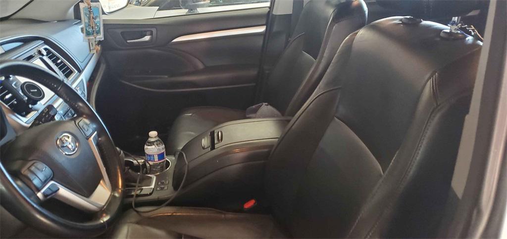 used 2017 Toyota Highlander car, priced at $24,500
