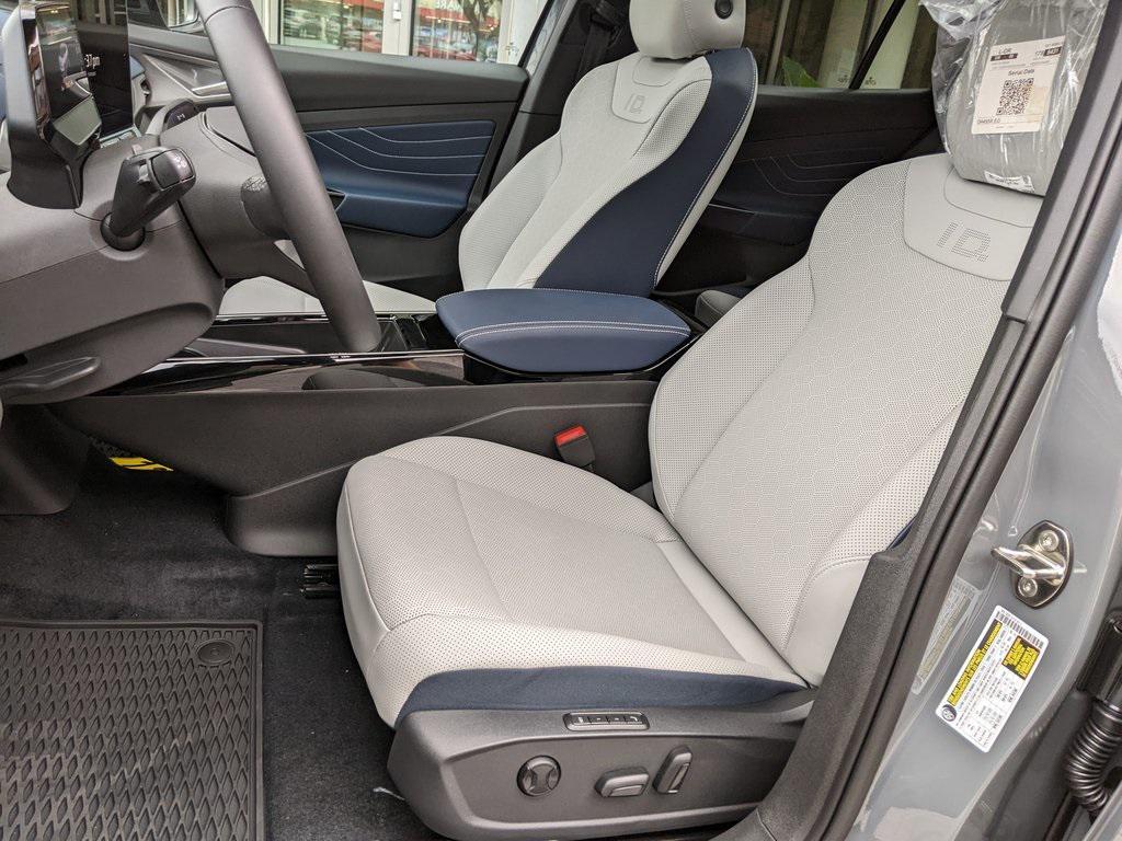 new 2025 Volkswagen ID.4 car, priced at $56,261