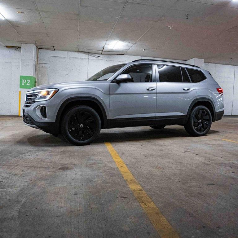 new 2026 Volkswagen Atlas car, priced at $45,943