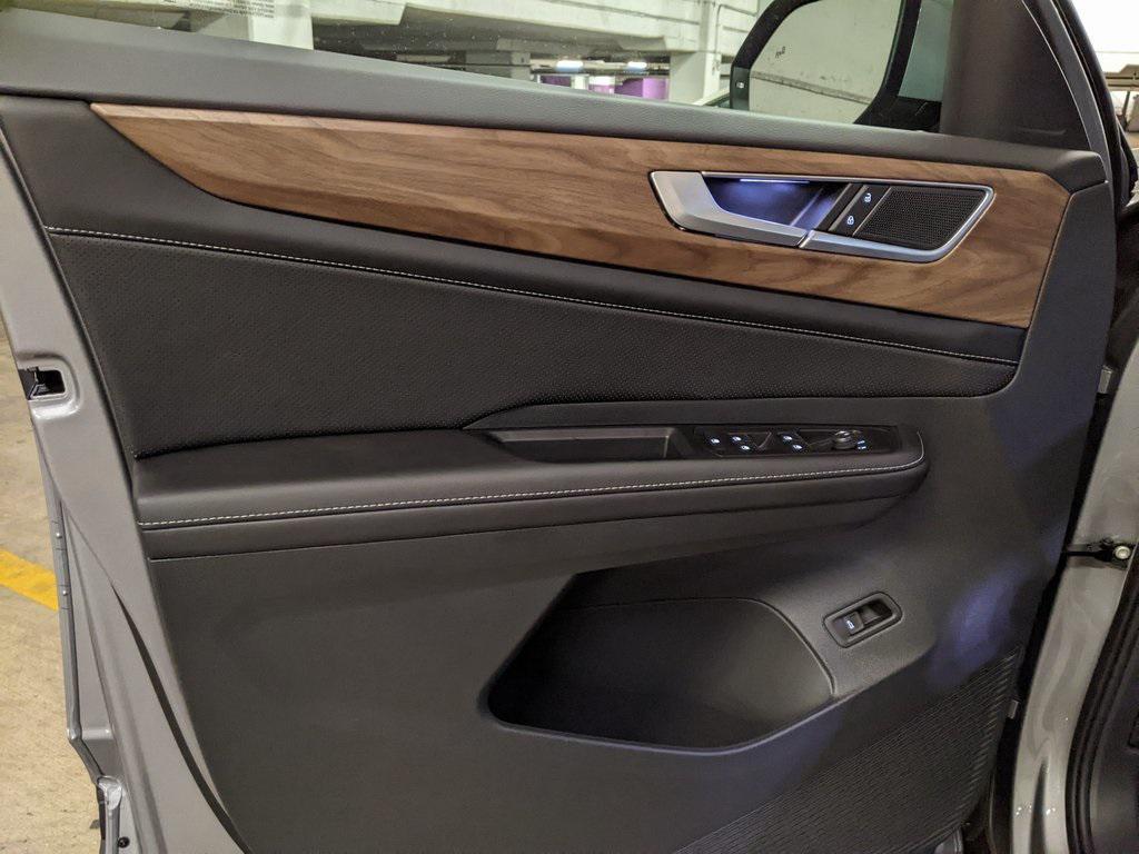 new 2026 Volkswagen Atlas car, priced at $45,943