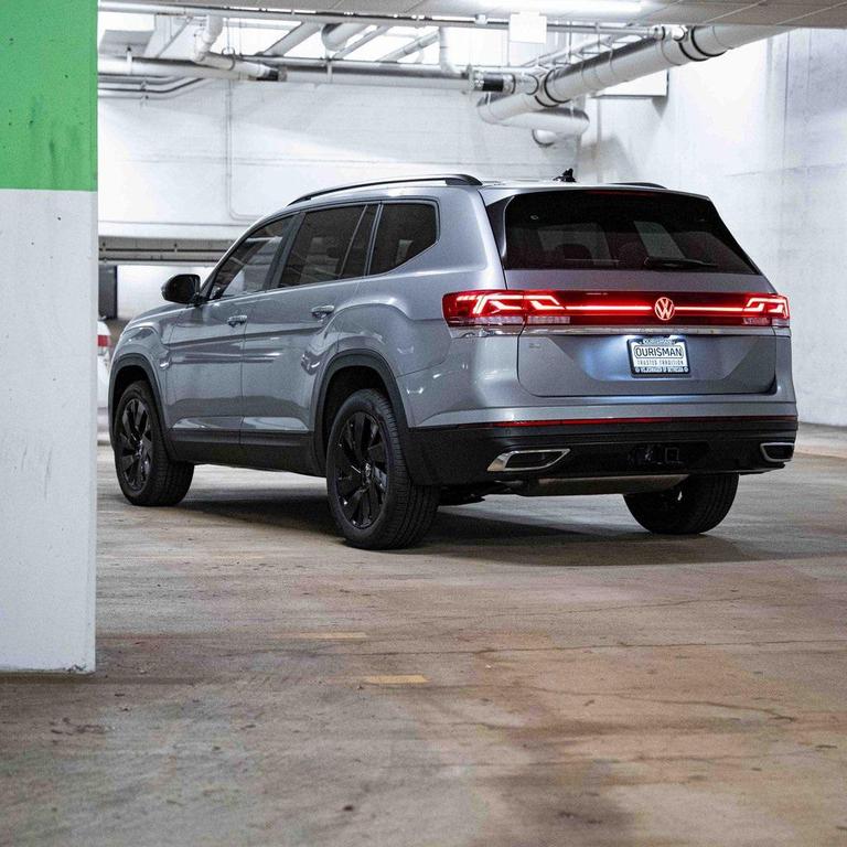new 2026 Volkswagen Atlas car, priced at $45,943