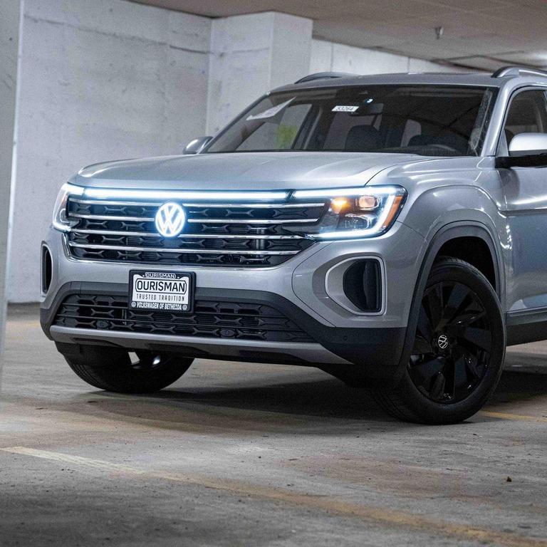 new 2026 Volkswagen Atlas car, priced at $45,943