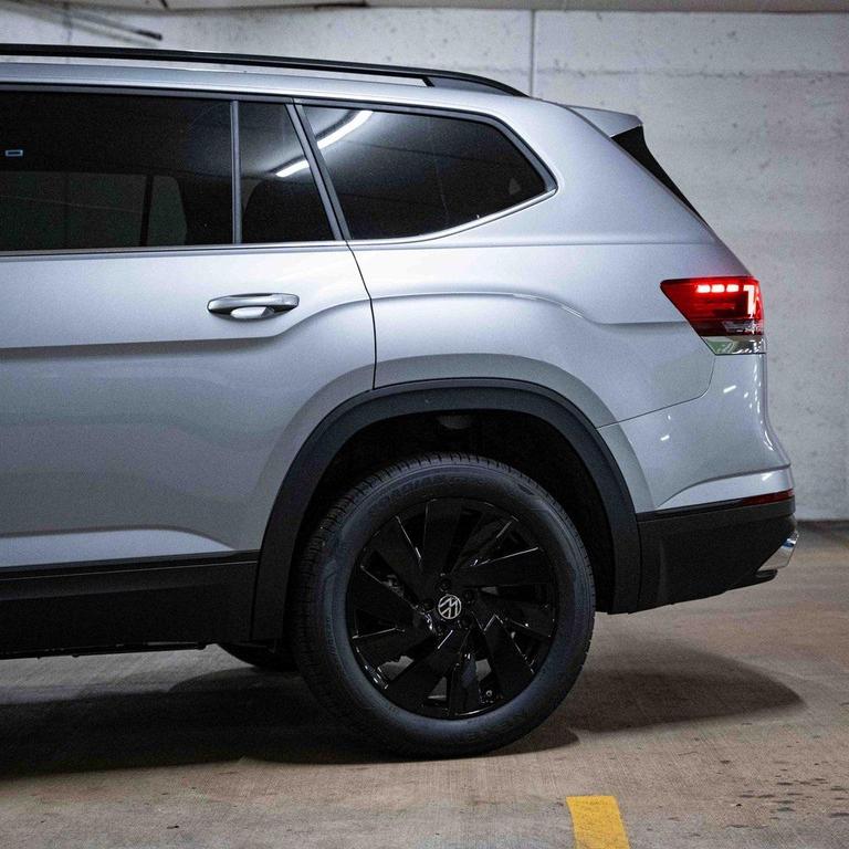 new 2026 Volkswagen Atlas car, priced at $45,943