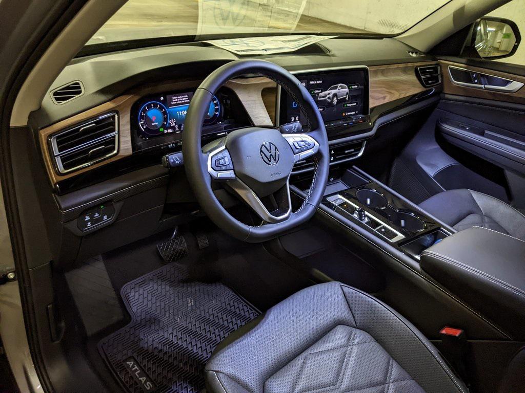 new 2026 Volkswagen Atlas car, priced at $45,943