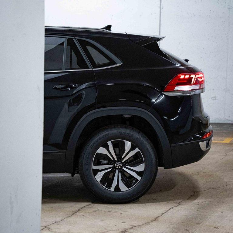 new 2026 Volkswagen Atlas Cross Sport car, priced at $42,681