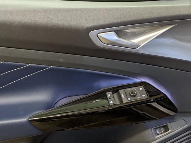 new 2025 Volkswagen ID.4 car, priced at $51,261