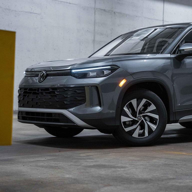 new 2025 Volkswagen Tiguan car, priced at $26,271