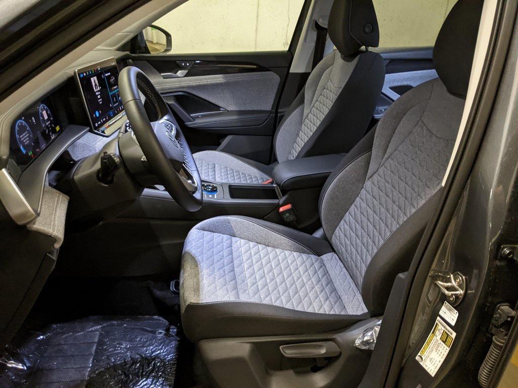 new 2025 Volkswagen Tiguan car, priced at $26,271