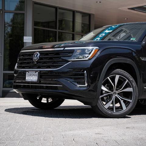 new 2025 Volkswagen Atlas car, priced at $50,901