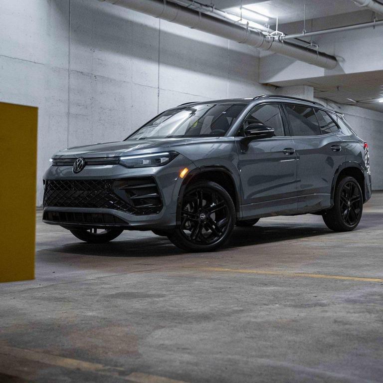 new 2025 Volkswagen Tiguan car, priced at $36,486