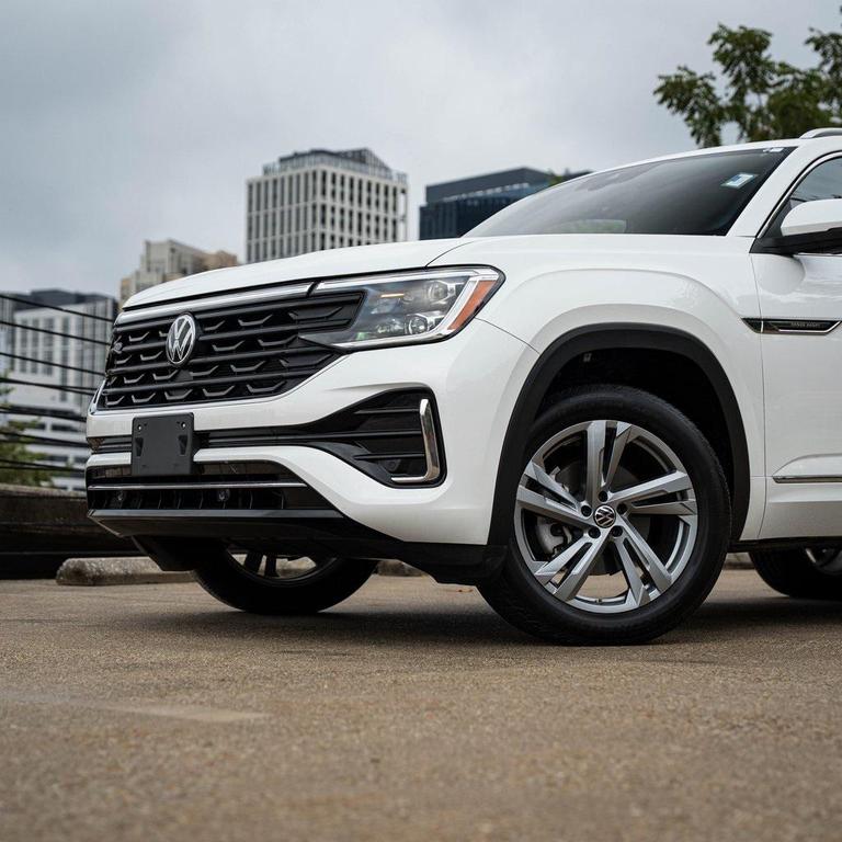 used 2024 Volkswagen Atlas Cross Sport car, priced at $37,500