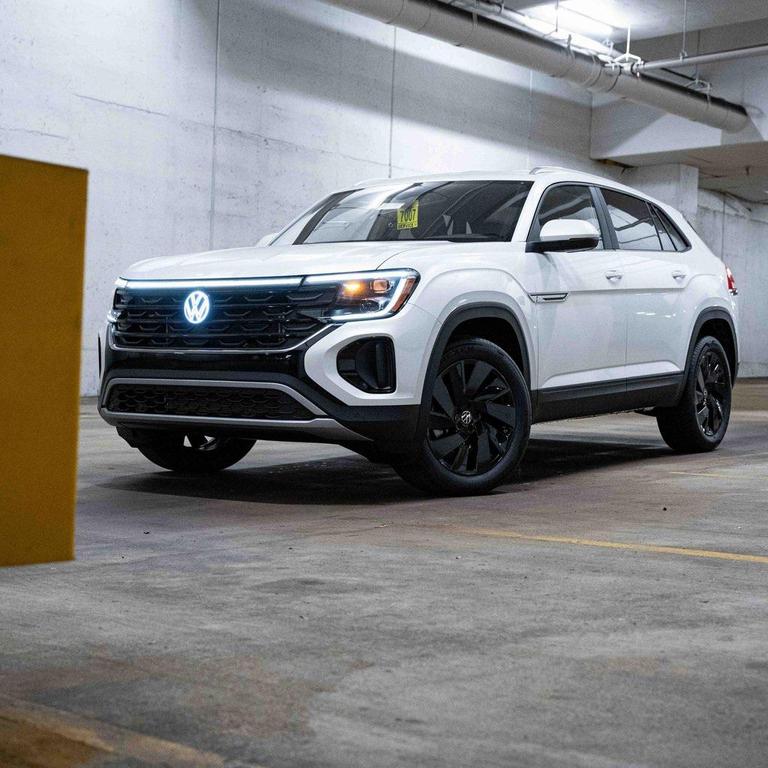 new 2026 Volkswagen Atlas Cross Sport car, priced at $45,001
