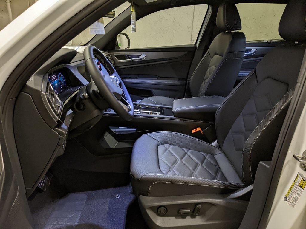 new 2026 Volkswagen Atlas Cross Sport car, priced at $45,001