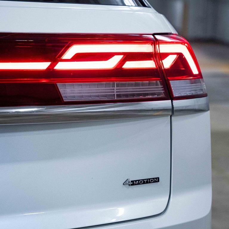 new 2026 Volkswagen Atlas Cross Sport car, priced at $45,001