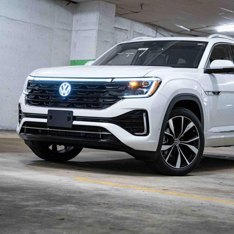 new 2026 Volkswagen Atlas car, priced at $54,566