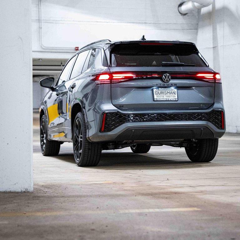 new 2025 Volkswagen Tiguan car, priced at $37,986