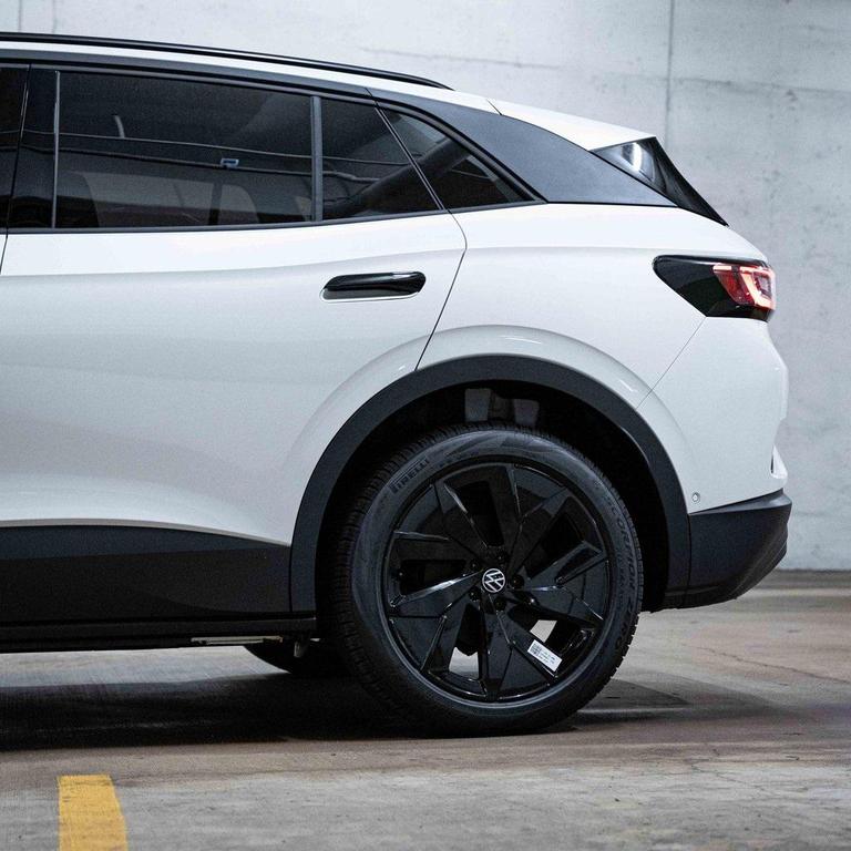 new 2025 Volkswagen ID.4 car, priced at $57,421