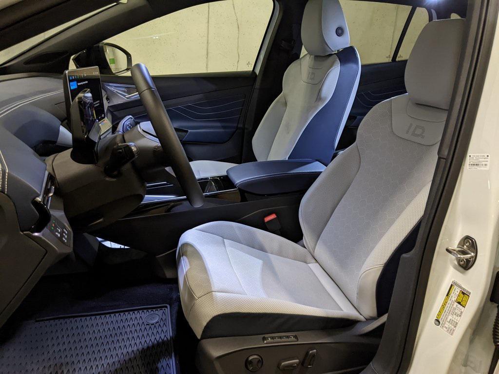 new 2025 Volkswagen ID.4 car, priced at $57,421