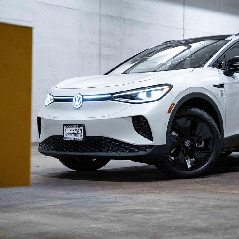 new 2025 Volkswagen ID.4 car, priced at $57,421