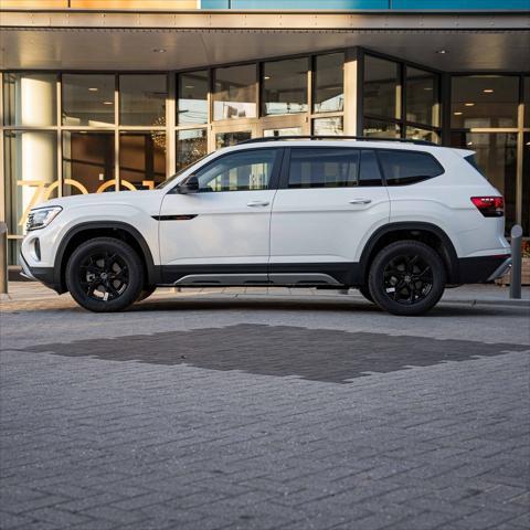 new 2025 Volkswagen Atlas car, priced at $47,416