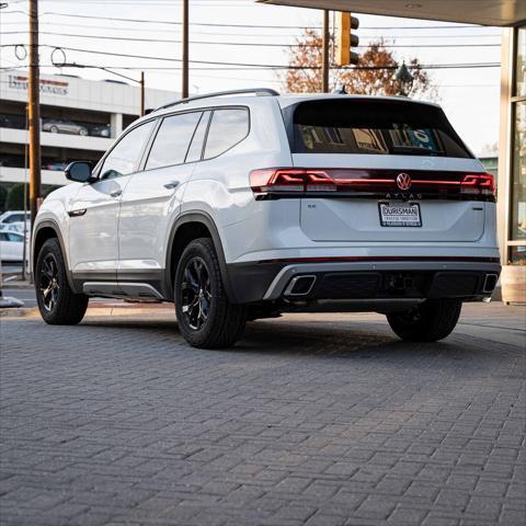 new 2025 Volkswagen Atlas car, priced at $44,916