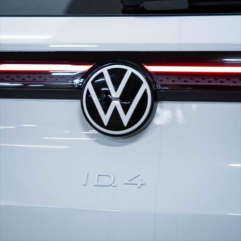 new 2025 Volkswagen ID.4 car, priced at $46,161