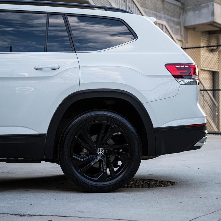 used 2023 Volkswagen Atlas car, priced at $29,000