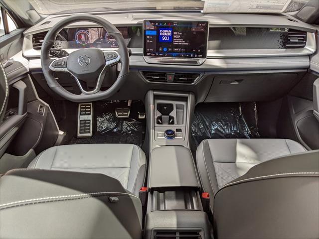 new 2025 Volkswagen Tiguan car, priced at $37,986