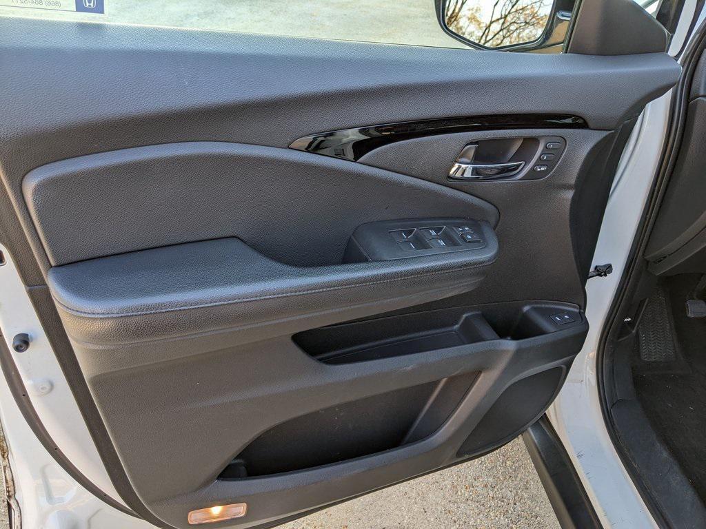 used 2017 Honda Pilot car, priced at $20,824