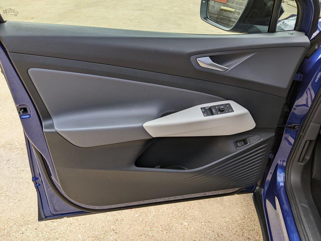used 2021 Volkswagen ID.4 car, priced at $19,500