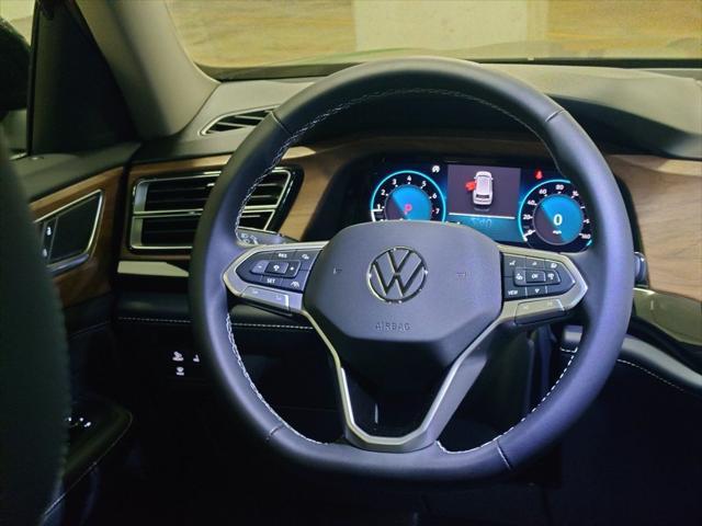 new 2025 Volkswagen Atlas car, priced at $48,605